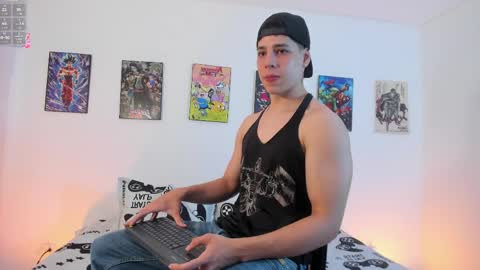 Instagram jonathanfit14 online show from April 2026 09:45:01 PM