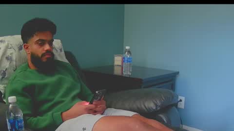 Snapshot of jonathanliyaz1 chatting on September 2025 08:54:01 PM royjon online show from September 2025 08:54:01 PM