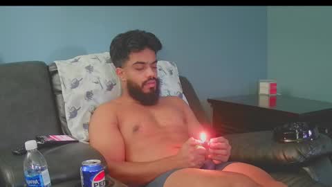 Snapshot of jonathanliyaz1 chatting on September 2025 06:57:01 PM royjon online show from September 2025 06:57:01 PM