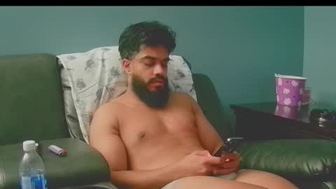 Snapshot of jonathanliyaz1 chatting on October 2025 03:59:01 AM royjon online show from October 2025 03:59:01 AM