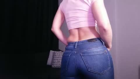 Snapshot of jonesalesya chatting on February 2025 07:27:02 PM AlesyaJ online show from February 2025 07:27:02 PM