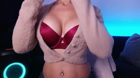 Snapshot of jonesalesya chatting on September 2025 08:03:02 AM AlesyaJ online show from September 2025 08:03:02 AM