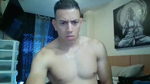 Jonhdoe22 online show from September 2025 12:26:01 PM