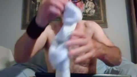 Snapshot of jony_five chatting on June 2026 01:05:01 AM Jon online show from June 2026 01:05:01 AM