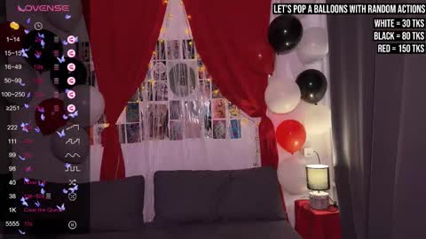 Snapshot of jooycetreier chatting on November 2025 09:00:02 AM Joyce online show from November 2025 09:00:02 AM