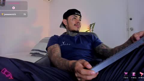Snapshot of jordansmiith_ chatting on February 2025 08:58:02 PM Jordan Smith online show from February 2025 08:58:02 PM