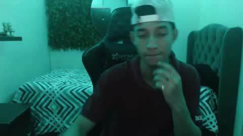 Snapshot of jose_sexycumm chatting on January 2025 07:39:01 PM jose_sexycumm online show from January 2025 07:39:01 PM