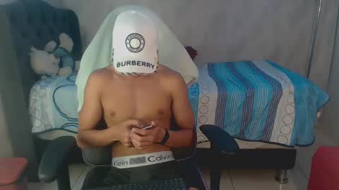 Snapshot of jose_sexycumm chatting on January 2025 11:18:01 PM jose_sexycumm online show from January 2025 11:18:01 PM