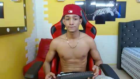 jose_sexycumm online show from October 2025 08:55:02 PM