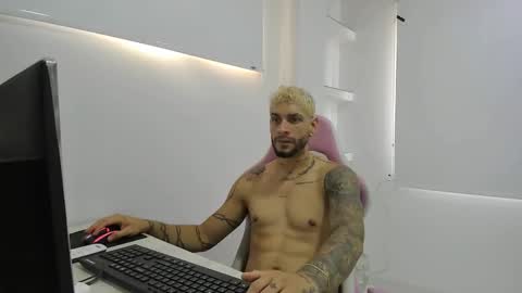 jose_wc online show from February 2026 02:28:01 PM