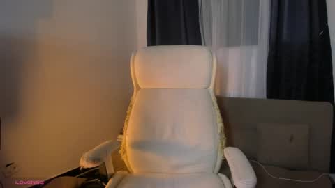 Josep online show from December 2024 04:04:02 AM