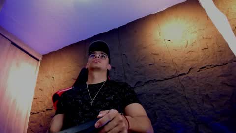 Snapshot of joseph__boy chatting on November 2025 11:43:02 AM JOSEPH online show from November 2025 11:43:02 AM