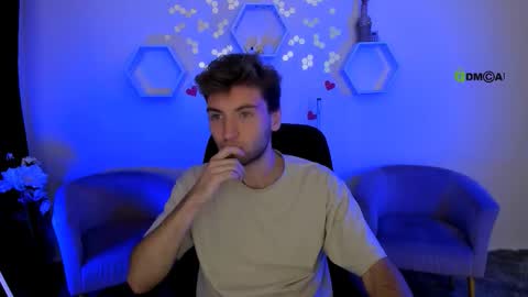 joseph_bear_ online show from September 2025 08:31:02 AM