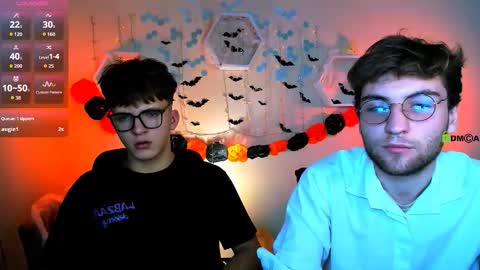 joseph_bear_ online show from October 2025 07:19:02 PM