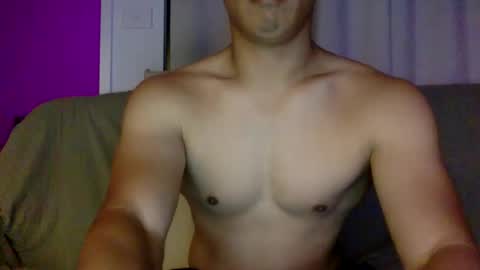 Snapshot of joshasian0713 chatting on May 2026 12:33:01 PM joshasian0713 online show from May 2026 12:33:01 PM