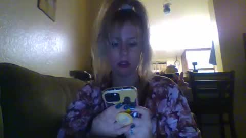 Lana Caruso online show from November 2025 06:16:02 AM