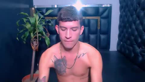 Snapshot of josue_linares chatting on September 2025 03:05:01 AM josue_linares online show from September 2025 03:05:01 AM