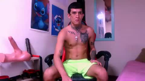 josue_linares online show from March 2026 07:19:01 PM