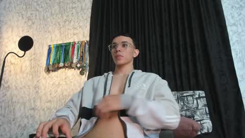 Snapshot of joulianogreco1 chatting on January 2025 12:01:01 PM Im Jouliano online show from January 2025 12:01:01 PM