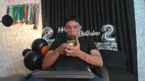 Snapshot of joulianogreco1 chatting on March 2025 10:10:02 PM Im Jouliano online show from March 2025 10:10:02 PM