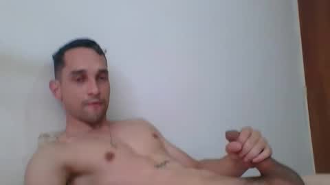 Snapshot of jovenvergonguapo09 chatting on September 2025 01:44:02 PM Van Helsing online show from September 2025 01:44:02 PM