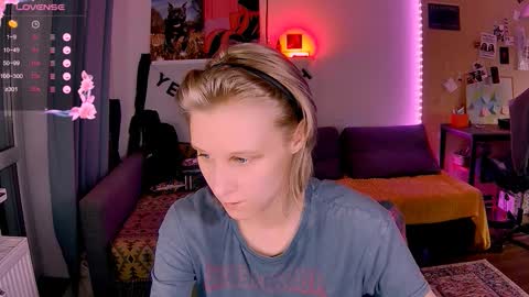 joy_keys online show from December 2025 02:48:01 PM