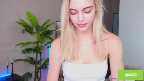 Snapshot of joybunny chatting on February 2025 11:25:02 AM joybunny online show from February 2025 11:25:02 AM