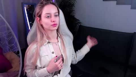 Joyce online show from September 2025 07:46:02 AM