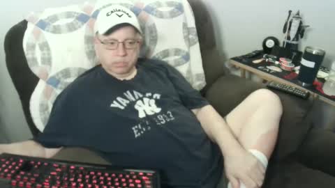 jpmel99 online show from September 2025 10:53:02 PM