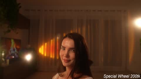 Jennifer Diaz online show from December 2025 09:53:01 PM