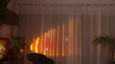 Jennifer Diaz online show from February 2026 10:33:01 PM