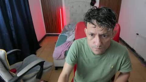 juan_and_luke online show from April 2026 11:55:02 AM