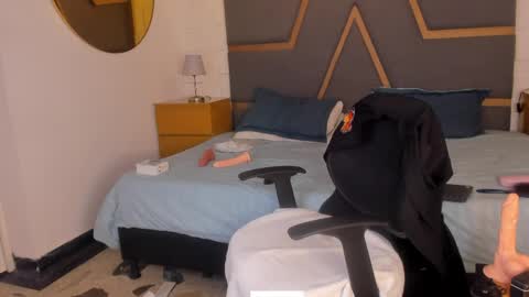 Juana Valkiria online show from April 2026 03:32:01 AM