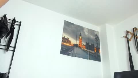 Juan Esteban online show from November 2025 03:01:02 PM