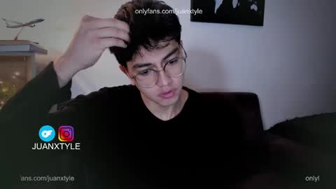 Snapshot of juancamroom chatting on October 2025 07:22:01 PM . online show from October 2025 07:22:01 PM