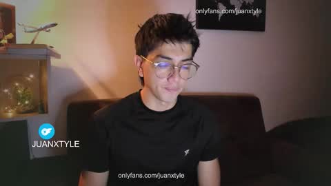 Snapshot of juancamroom chatting on October 2025 12:33:02 AM . online show from October 2025 12:33:02 AM