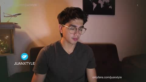 Snapshot of juancamroom chatting on October 2025 08:21:02 PM . online show from October 2025 08:21:02 PM