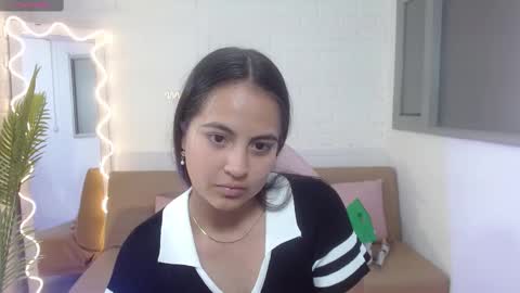 Snapshot of juanita_tay chatting on March 2025 04:24:02 PM JUANITA online show from March 2025 04:24:02 PM