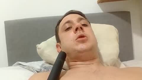 Snapshot of juanmapapiirico chatting on September 2025 02:34:01 AM JuanmaSEX online show from September 2025 02:34:01 AM