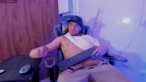 JUAN  online show from March 2026 02:44:01 PM