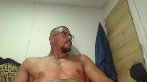 Juan pablo M online show from April 2026 08:35:02 PM