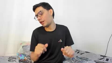 juansuarez204 online show from March 2026 11:21:02 PM