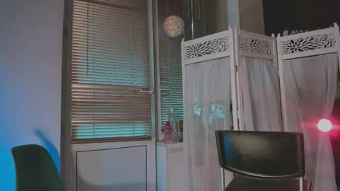 Arina online show from September 2025 02:51:01 PM