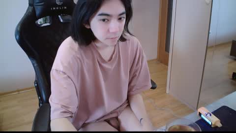 Snapshot of judame_aoi chatting on December 2024 01:51:01 AM Aoi online show from December 2024 01:51:01 AM