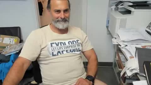 Giovanni50pro online show from September 2025 05:57:02 PM