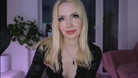 Goddess Julia online show from December 2025 08:15:02 PM