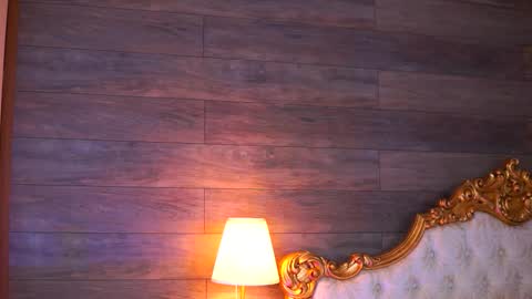 Jessye online show from November 2025 09:57:02 PM