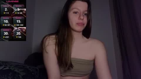 Snapshot of juicy_mystery chatting on June 2026 06:52:01 PM laura online show from June 2026 06:52:01 PM