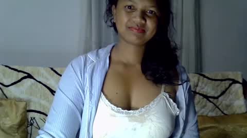stellah online show from August 2026 01:51:01 AM