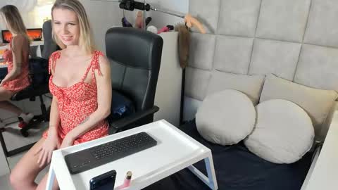 Tatjana online show from March 2026 08:33:01 AM